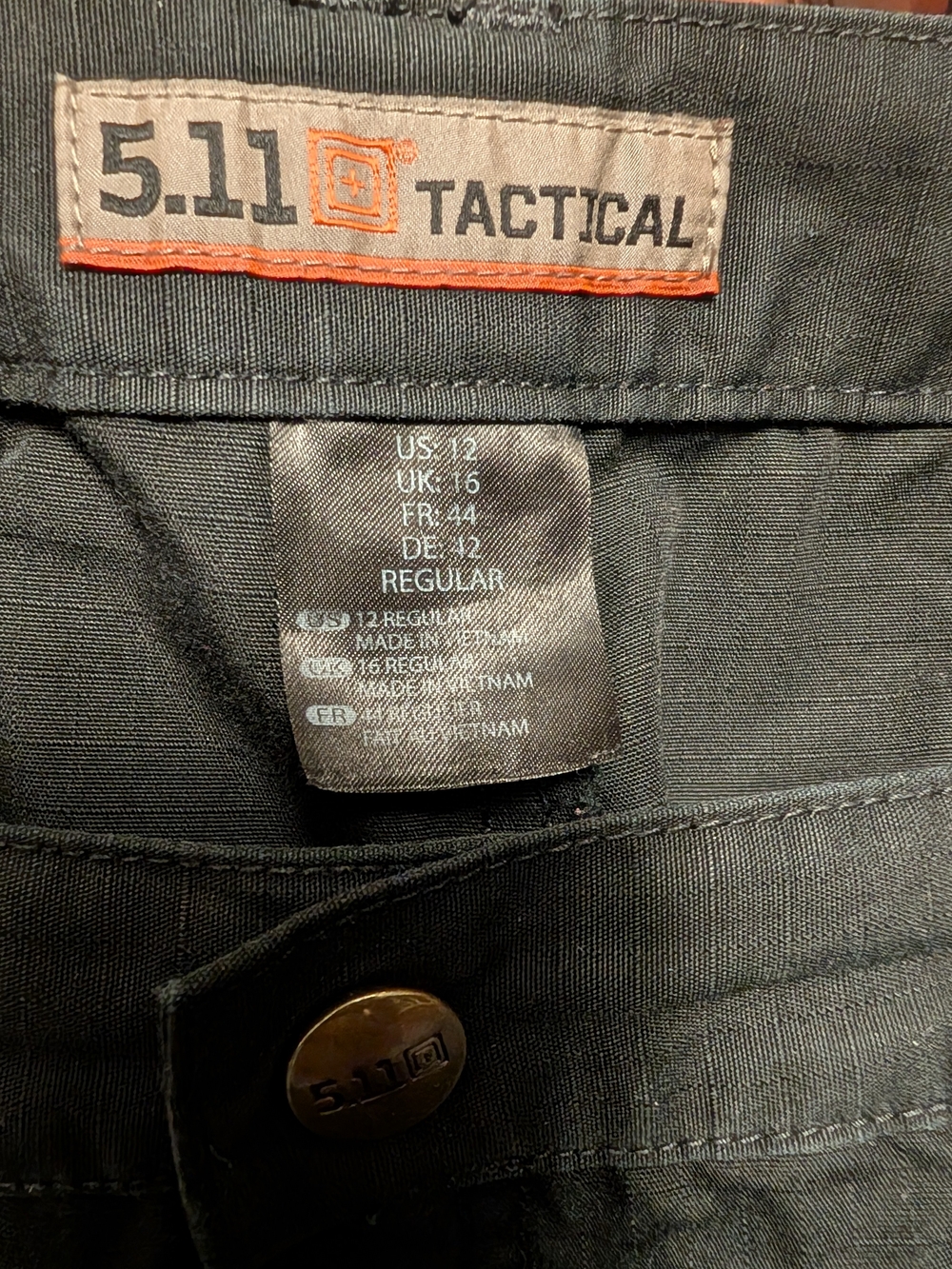 5.11 Tactical Women's Black Cargo Pants Size 12 Regular - Picture 3 of 3